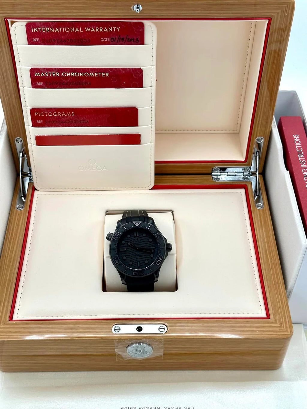 Omega Seamaster Diver 300 M Black Ceramic