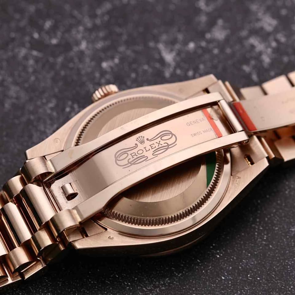 Rolex Day-Date 36 ainbow Diamond Pave Dial Rose Gold Diamond Bezel