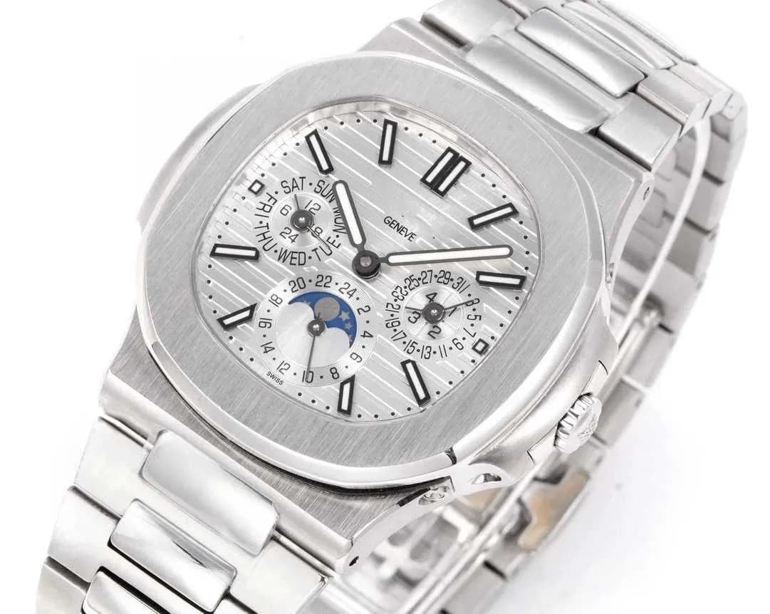 Patek Philippe Nautilus – Silver Opaline